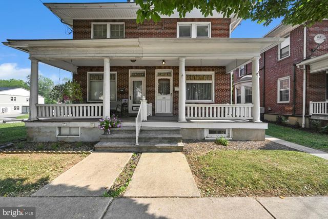 329 W PENN AVE, Robesonia, PA 19551