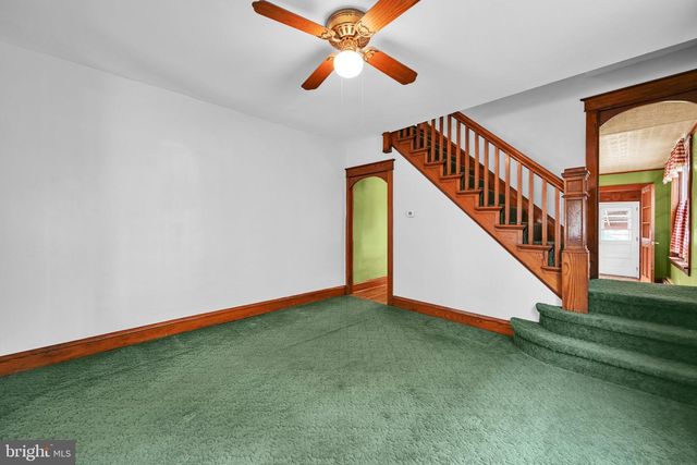 329 W PENN AVE, Robesonia, PA 19551