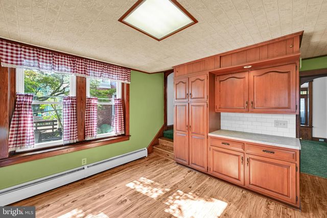 329 W PENN AVE, Robesonia, PA 19551