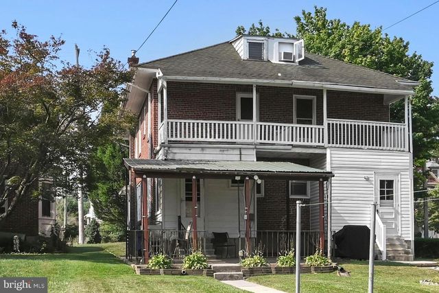329 W PENN AVE, Robesonia, PA 19551
