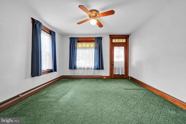 329 W PENN AVE, Robesonia, PA 19551