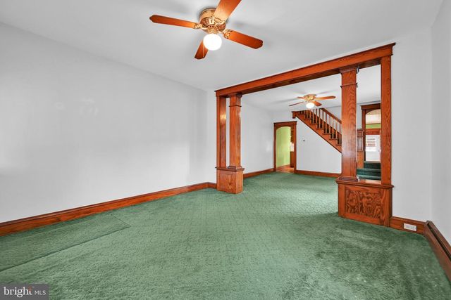 329 W PENN AVE, Robesonia, PA 19551