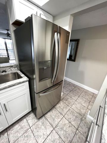 7101 Ridgewood Avenue 203, Cape Canaveral, FL 32920