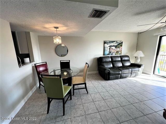 7101 Ridgewood Avenue 203, Cape Canaveral, FL 32920