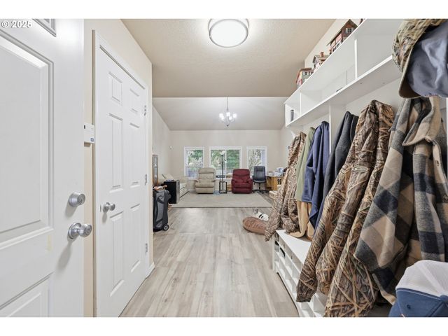 1411 Se 182ND Ave, Vancouver, WA 98683