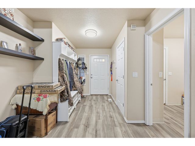 1411 Se 182ND Ave, Vancouver, WA 98683