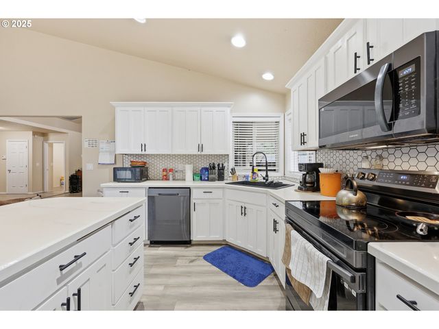 1411 Se 182ND Ave, Vancouver, WA 98683