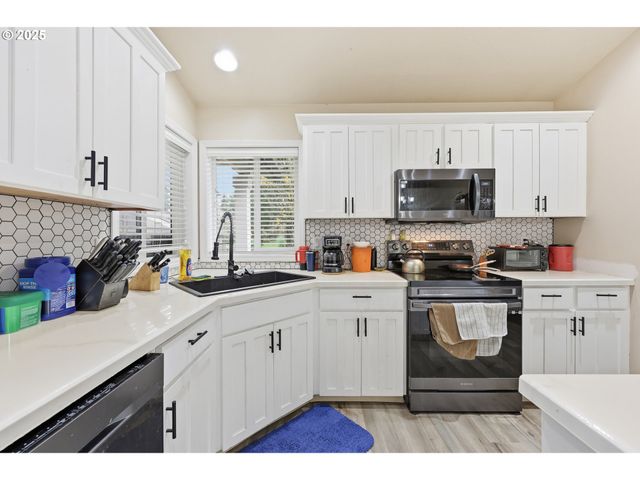 1411 Se 182ND Ave, Vancouver, WA 98683