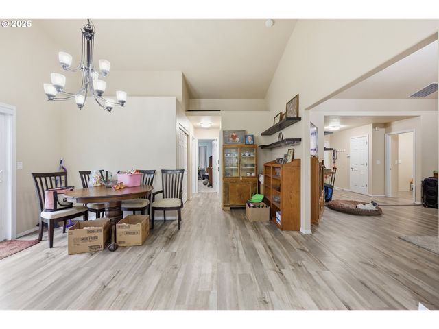 1411 Se 182ND Ave, Vancouver, WA 98683