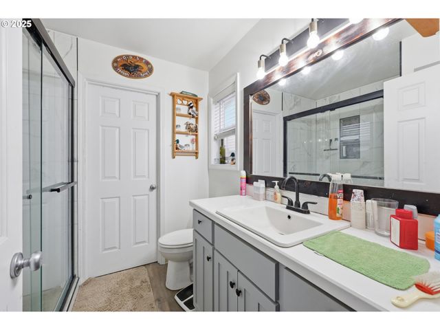 1411 Se 182ND Ave, Vancouver, WA 98683