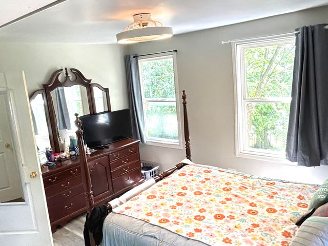 307 Mills Road, Joliet, IL 60433