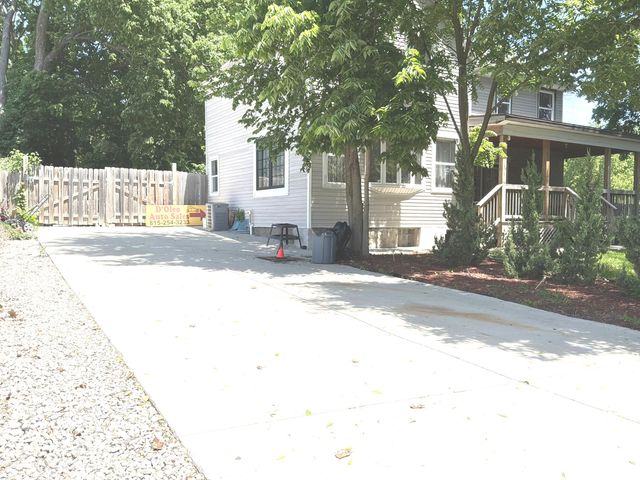 307 Mills Road, Joliet, IL 60433