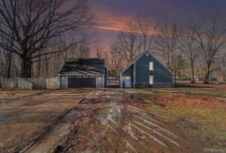 1364 Munson Street, Burton, MI 48509