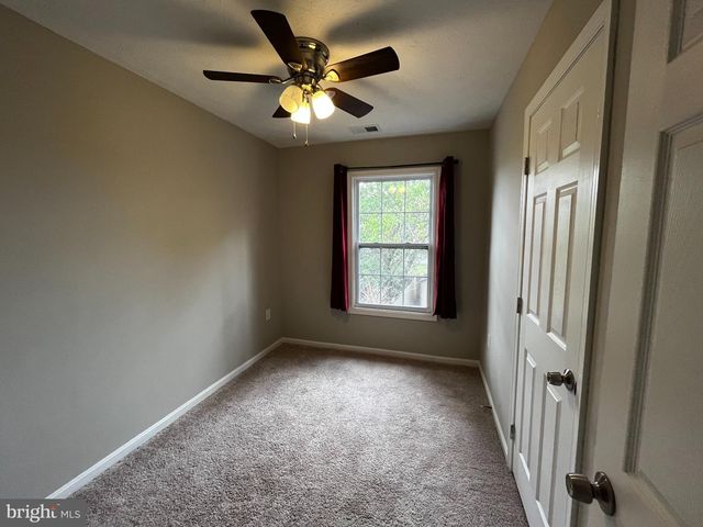 202 CARROLL DR, Stephens City, VA 22655