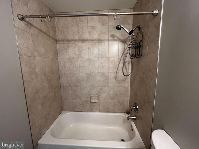 202 CARROLL DR, Stephens City, VA 22655