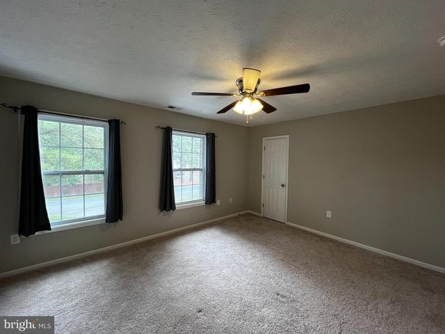 202 CARROLL DR, Stephens City, VA 22655