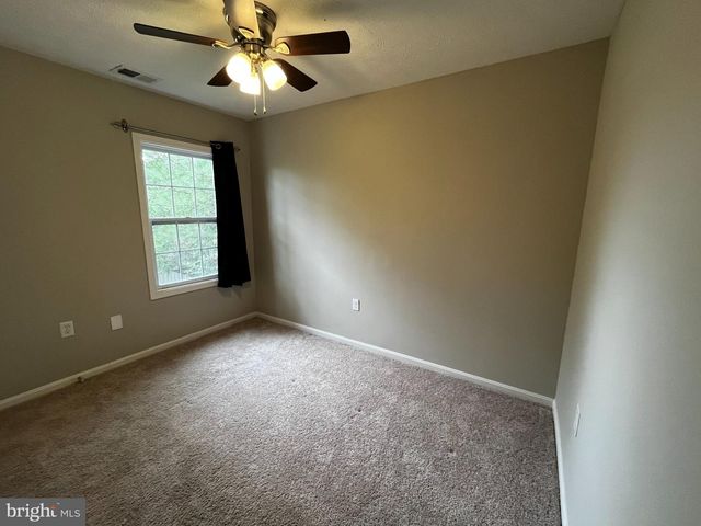 202 CARROLL DR, Stephens City, VA 22655