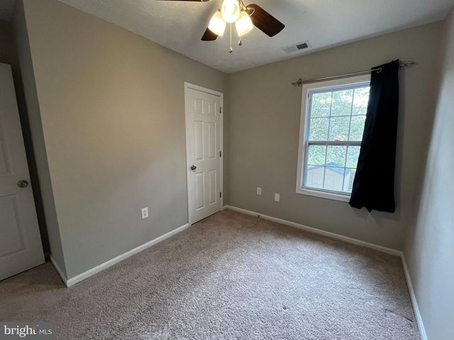 202 CARROLL DR, Stephens City, VA 22655