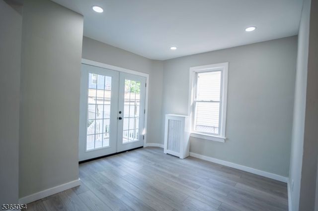 190 Alexander St, Newark City, NJ 07106