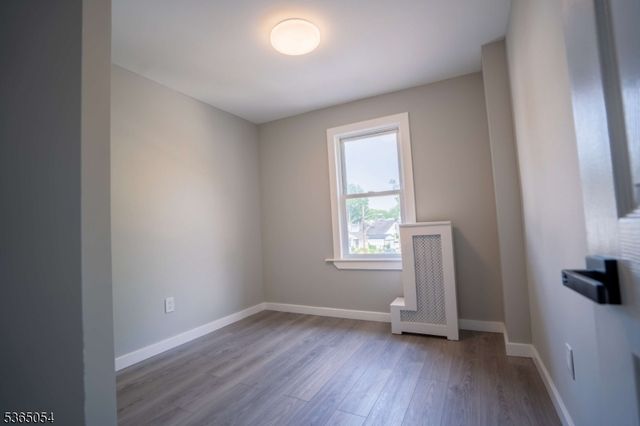 190 Alexander St, Newark City, NJ 07106