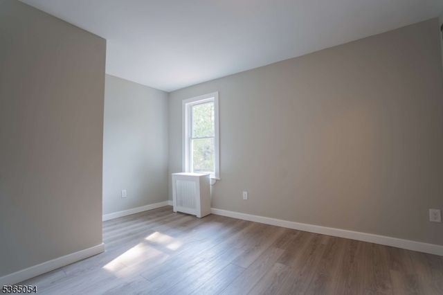 190 Alexander St, Newark City, NJ 07106
