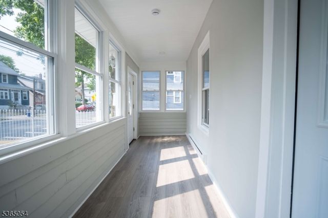 190 Alexander St, Newark City, NJ 07106