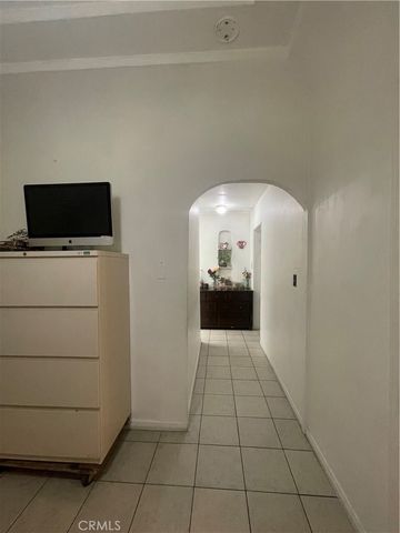 6214 S Western, Los Angeles, CA 90047