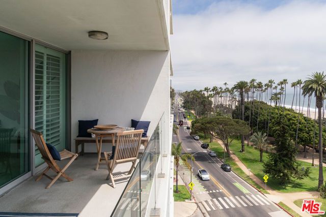 535 Ocean Avenue 8A, Santa Monica, CA 90402