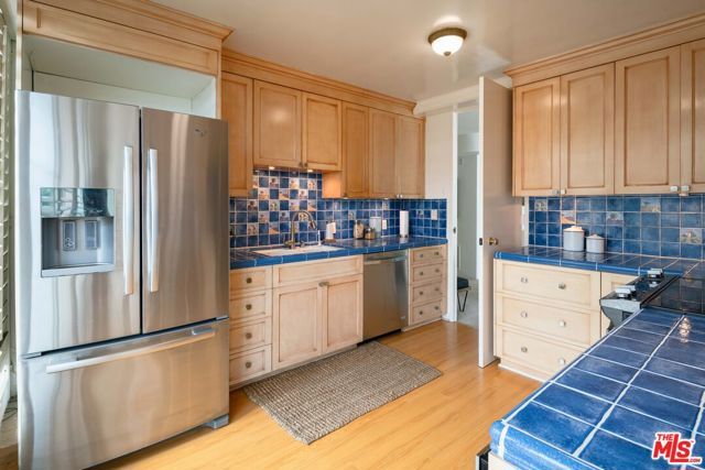 535 Ocean Avenue 8A, Santa Monica, CA 90402