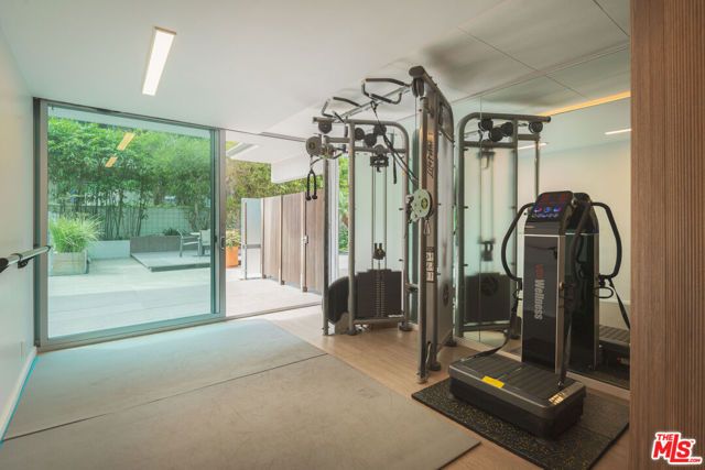 535 Ocean Avenue 8A, Santa Monica, CA 90402