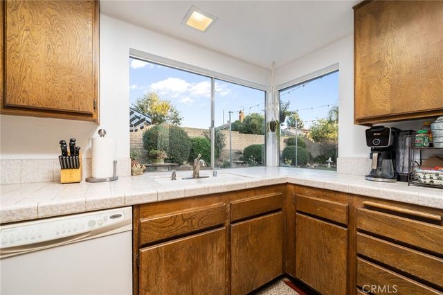 5022 N Burnaby, Covina, CA 91724