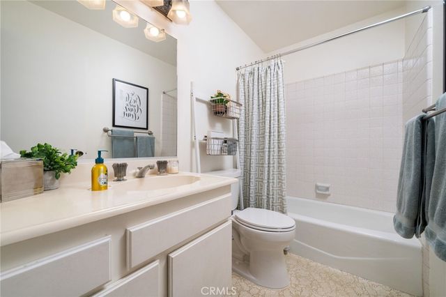 5022 N Burnaby, Covina, CA 91724