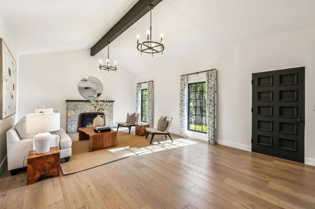 2030 Sand Hill Road, Menlo Park, CA 94025