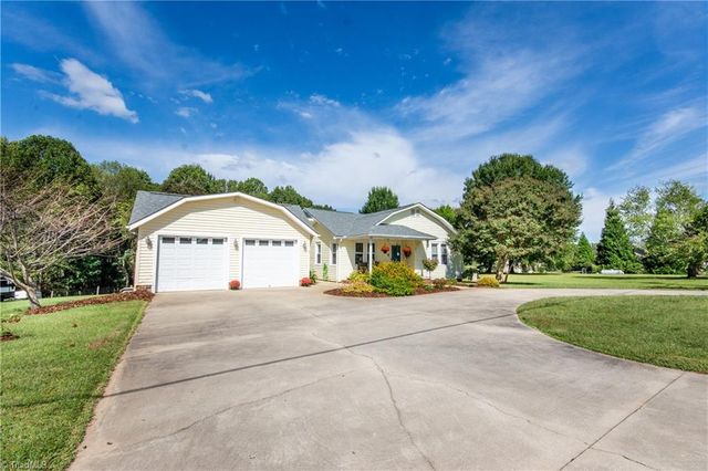 587 Jane Sowers Road, Statesville, NC 28625