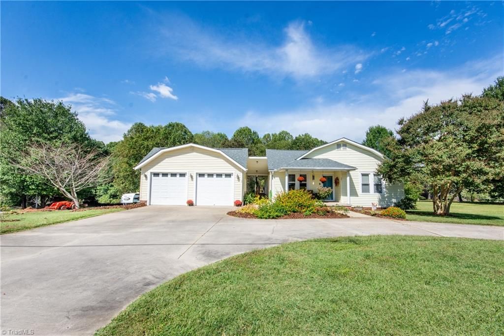 587 Jane Sowers Road, Statesville, NC 28625
