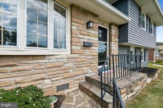 212 TIMONIUM RD E, Lutherville Timonium, MD 21093