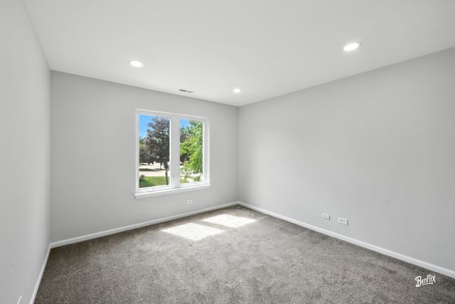 240 Taylor Court, Buffalo Grove, IL 60089