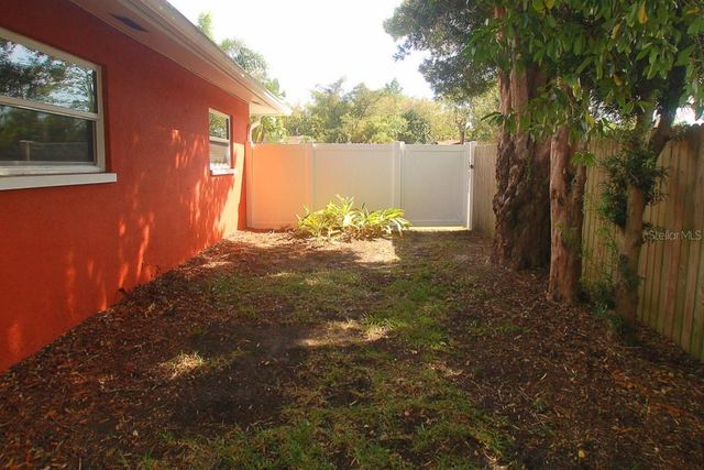 468 LIMEWOOD AVENUE, Dunedin, FL 34698