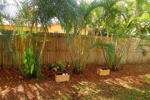 468 LIMEWOOD AVENUE, Dunedin, FL 34698