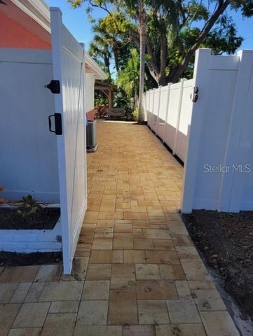 468 LIMEWOOD AVENUE, Dunedin, FL 34698