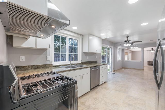 6735 Stephan Ct, Gilroy, CA 95020