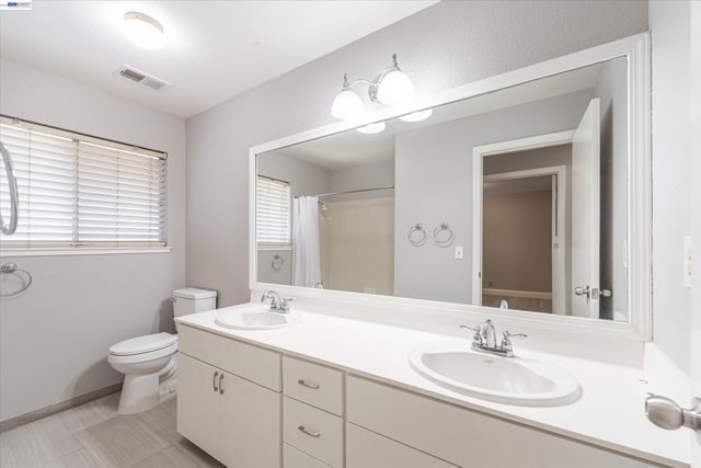 6735 Stephan Ct, Gilroy, CA 95020