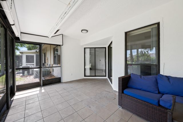 9260 Ketay Circle, Boca Raton, FL 33428