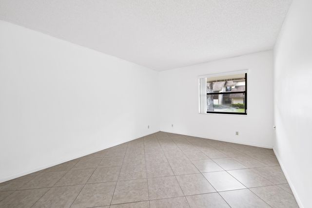 9260 Ketay Circle, Boca Raton, FL 33428