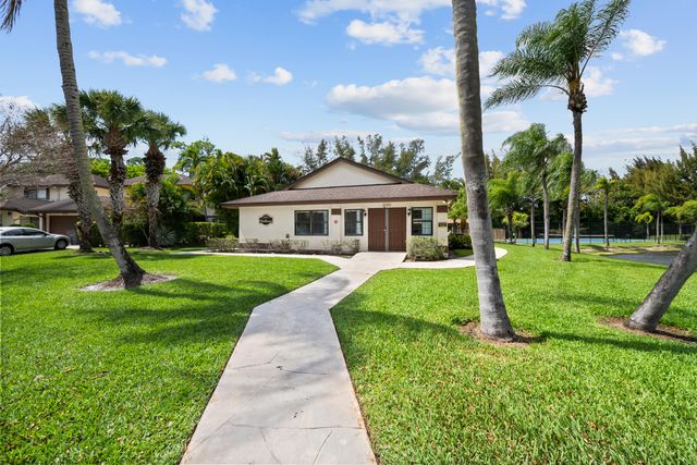 9260 Ketay Circle, Boca Raton, FL 33428