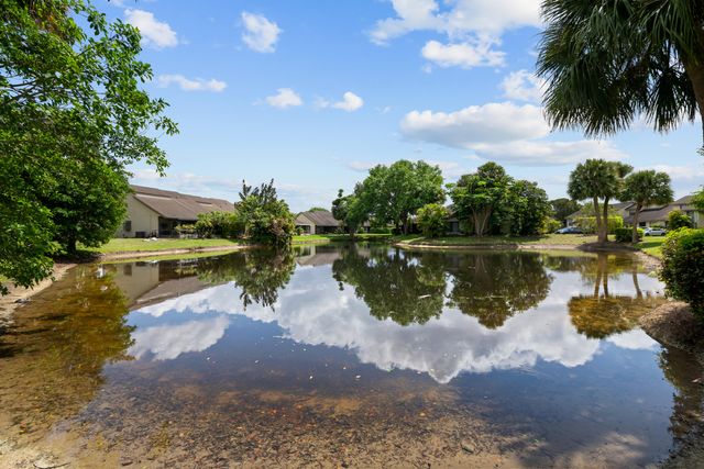 9260 Ketay Circle, Boca Raton, FL 33428