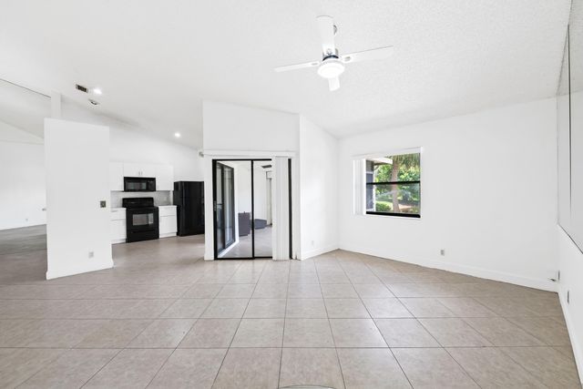 9260 Ketay Circle, Boca Raton, FL 33428