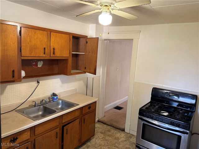 3653 W 46th Street, Cleveland, OH 44102