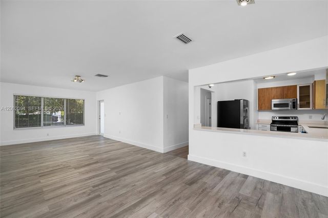 14120 NW 2nd Ave 0, Miami, FL 33168