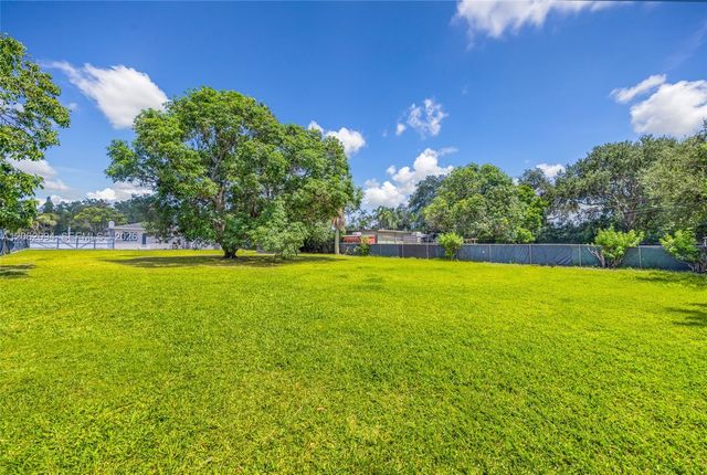 14120 NW 2nd Ave 0, Miami, FL 33168